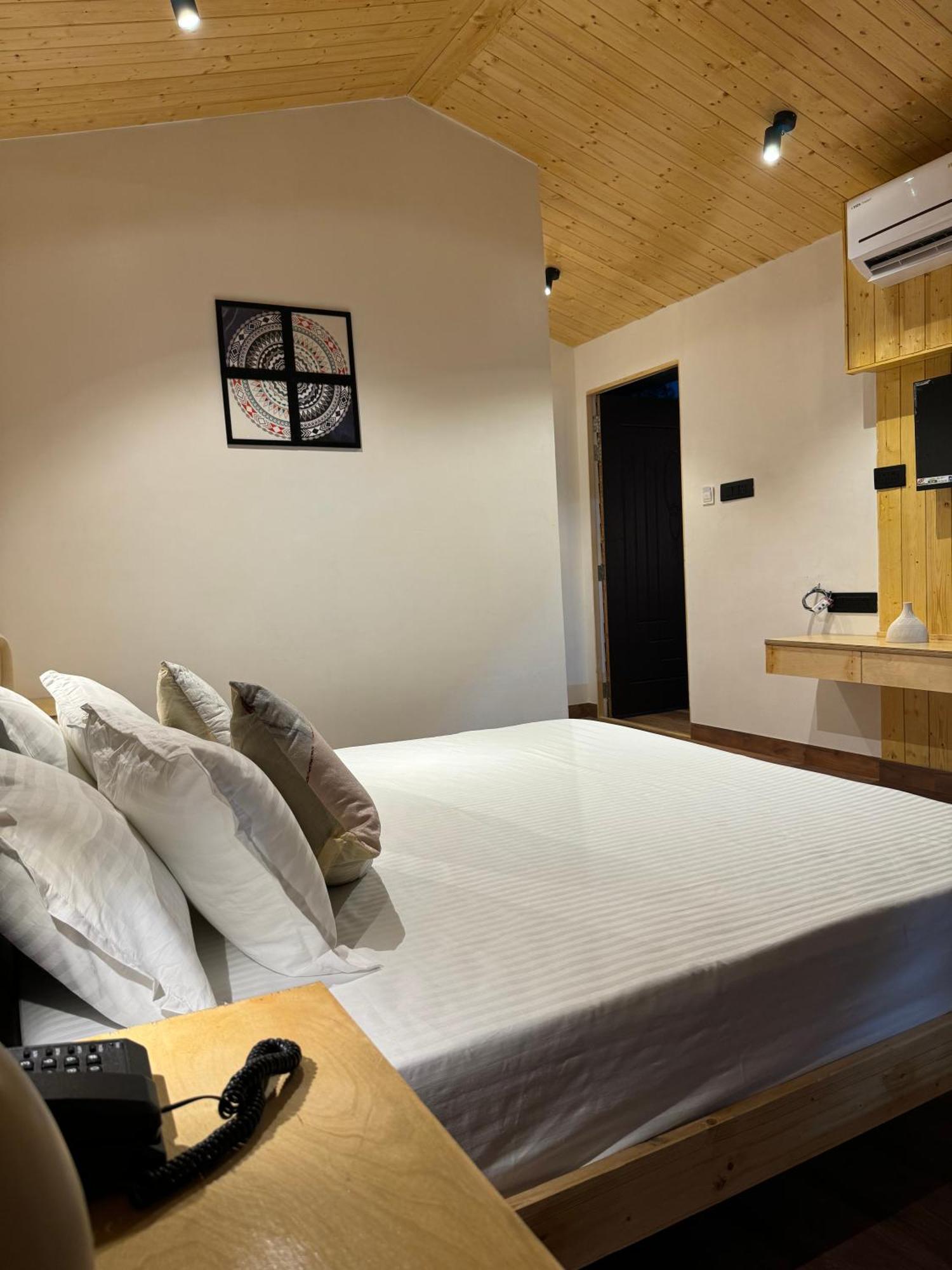 Hotel North Woods - Best Boutique Hotel In Haldwani 奈尼塔尔 外观 照片